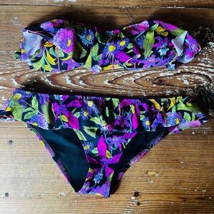 Victoria Secret unforgettable Floral Bandeau Bikini Set size large
